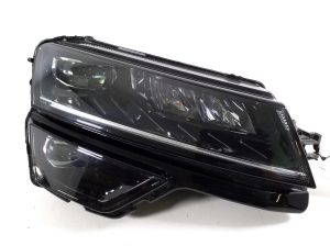 Skoda Karoq (2017–2026) Esituli ja selle osad - 6