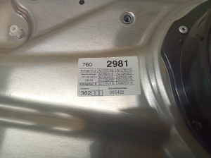 Mercedes Benz E-Class W212 (2009–2015) Priekšējo durvju logu pacēlājs un tā daļas A2128201502 - 2