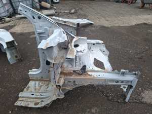 RENAULT Captur (2019–2026) Front outrigger 641013228R - 2