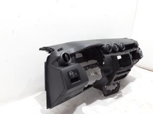 Dacia Duster (2017–2024) Dashboard and its parts 681000133R - 2