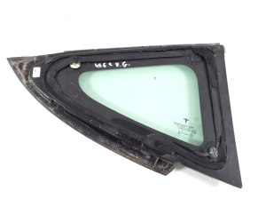 Tesla Model 3 3 (2016–2024) Seitenscheibe hinten (Karosserie) 108070300H - 2