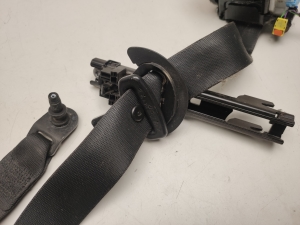 Mercedes Benz B-Class 246 (2011–2017) Front seat belt A2468600185 - 4