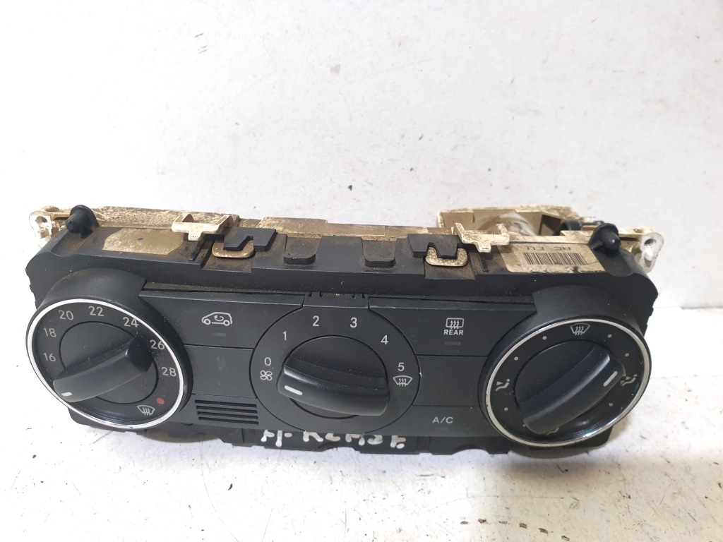 Mercedes Benz B-Class 245 (2005–2011) Heizungsbedienteil A1698301585 Mercedes Benz B-Class 245 (2005–2011) Heizungsbedienteil A1698301585
