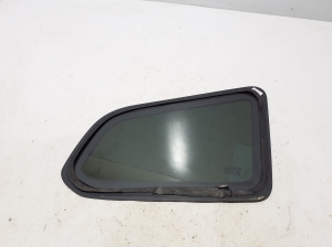 Dacia Duster (2017–2024) Seitenscheibe hinten (Karosserie) 833070057R - 2