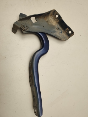 Mercedes Benz B-Class 246 (2011–2017) Hood hinge - 4