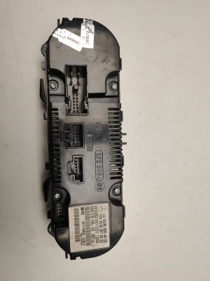 Mercedes Benz B-Class 246 (2011–2017) Heater control panel A2469004405 - 4