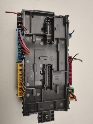Mercedes Benz B-Class 246 (2011–2017) Fuse boxes A2469060093 - 2