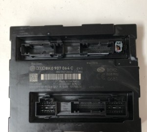 AUDI A4 B8 (2007–2016) Comfort control module 8K0907064C - 2