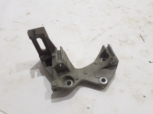   Generatorhalter 