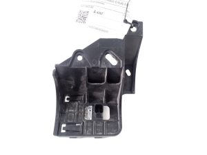Ford Mustang Mach-E Mach-E (2020–2026) Pimeda nurga radar Distronic ML3T14H031AH - 2