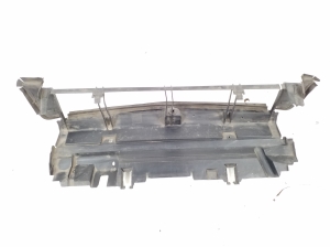 Mercedes Benz C-Class 204 (2007–2014) Vahejahuti õhusuunaja A2045050430 - 2