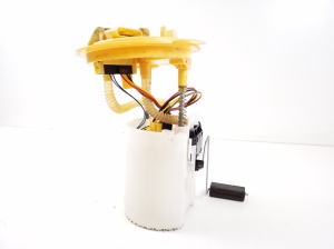 Mercedes Benz GLA-Class 156 (2013–2019) Kütusepump paagis A2464701494 - 2