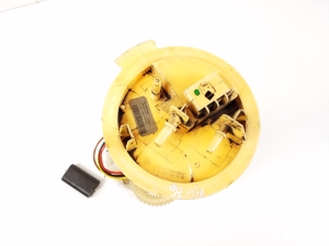 Mercedes Benz GLA-Class 156 (2013–2019) Kütusepump paagis A2464701494 - 3
