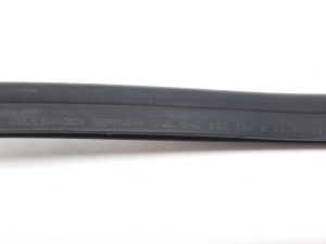 Volkswagen Tiguan (2007–2016) Kapoti tihend 5N0823723B - 5