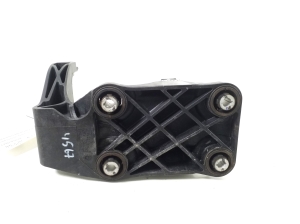 Halter für Klimakompressor - LJ9H19F669AE