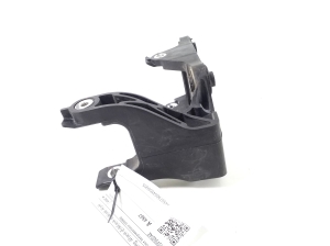 Ford Mustang Mach-E Mach-E (2020–2026) A/C compressor bracket LJ9H19F669AE - 3