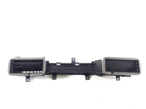Ford Mustang Mach-E Mach-E (2020–2026) Dashboard air vent grilles LJ8BR018C19A - 6
