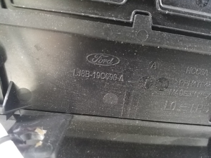 Ford Mustang Mach-E Mach-E (2020–2026) Armaturenbrett Lüftungsgitter - 3