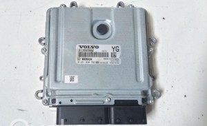VOLVO XC60 (2008–2017) Motorsteuergerät 0281030782 - 2