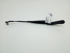  Windshield wiper blade 