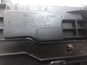 Opel Mokka (2012–2020) Batteriehalter 95418182 - 3