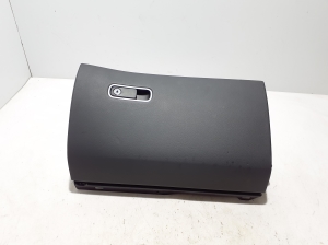 Mercedes Benz GLE-Class 167 (2019–2026) Glove box A1676802004 - 6