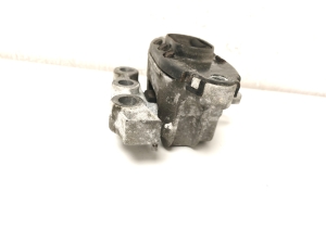 Chevrolet Trax (B) (2012–2026) Engine mount 95135159 - 4