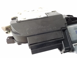 Porsche Cayenne (2010–2017) Trunk lid lock 7P0827505K - 3