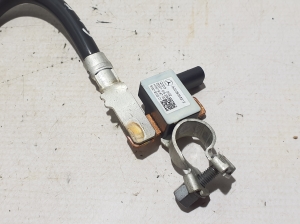 Mercedes Benz GLE-Class 167 (2019–2026) Polklemme Minuskabel A0009058212 - 2
