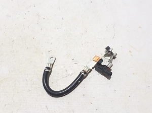 Mercedes Benz GLE-Class 167 (2019–2026) Polklemme Minuskabel A0009058212 - 3