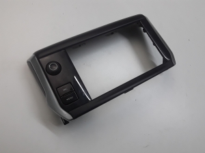  Magnetolos kita detalė 