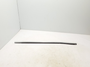 Tagumise külgukse klaasi välimine liist - A2477351800