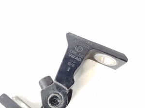 Porsche Cayenne (2010–2017) Rear side door upper hinge 8K0831401A - 2