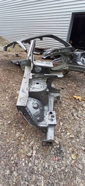 RENAULT Megane E-Tech CMF-EV (2022–2026) Eesmine tugijalg 641007864R - 3
