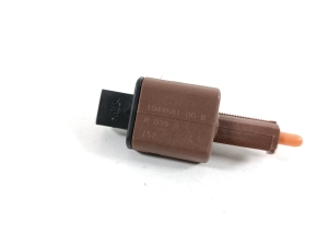 Tesla Model 3 3 (2016–2024) Bremslichtschalter 104468100B - 2