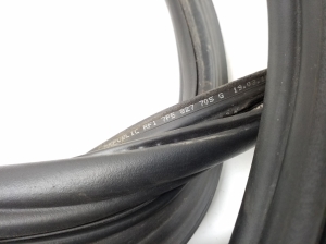 Porsche Cayenne (2010–2017) Trunk seal (on body) 7P5827705G - 3