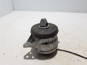 Mercedes Benz GLE-Class 167 (2019–2026) Engine mount A1672407600 - 2