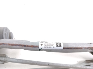 Tesla Model 3 3 (2016–2024) Windshield wiper mechanism 107672599F - 5