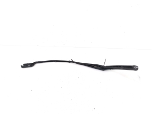 Tesla Model 3 3 (2016–2024) Windshield wiper arm 107672900B - 2