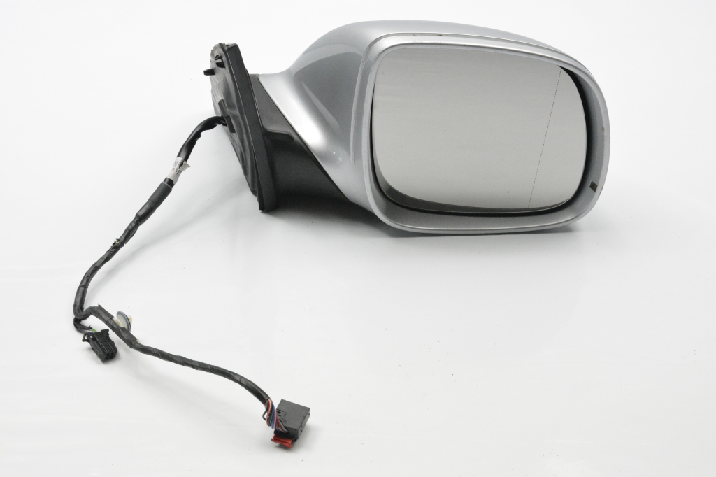 Used AUDI Q7 Side mirror and its details 4L2857410S