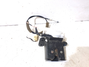  Bagažinės dangčio užraktas 