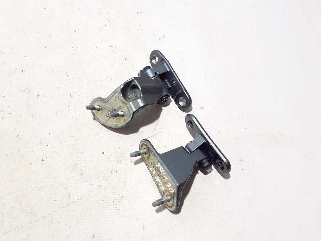 Mercedes Benz GLE-Class 167 (2019–2026) Rear side door upper hinge A1677304400 Mercedes Benz GLE-Class 167 (2019–2026) Rear side door upper hinge A1677304400