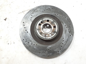   Bremsscheibe vorne 