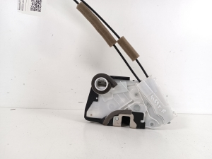Honda CR-V (2012–2016) Front door lock - 2