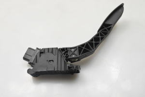 Volkswagen Passat B8 (2014–2023) Gaspedal 5Q2723503D - 3