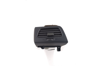 Dashboard air vent grilles - 77620TA0A01021