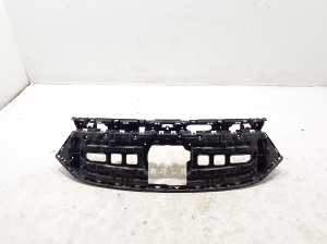 Halter Kühlergrill - A2438885900
