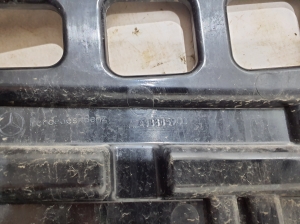 Mercedes Benz EQA H243 (2021–2026) Iluvõre kinnitus A2438885900 - 2