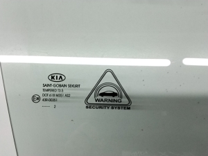 Kia Sportage (2010–2016) Priekšējo durvju stikls 824213U000A - 5