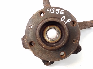 Opel Corsa F (2019–2026) Front wheel hub - 3